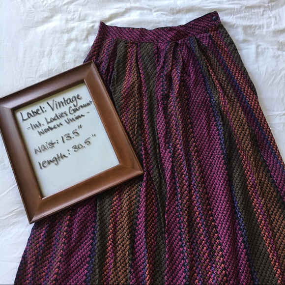 Rad Vintage Skirt - Picture 6 of 6